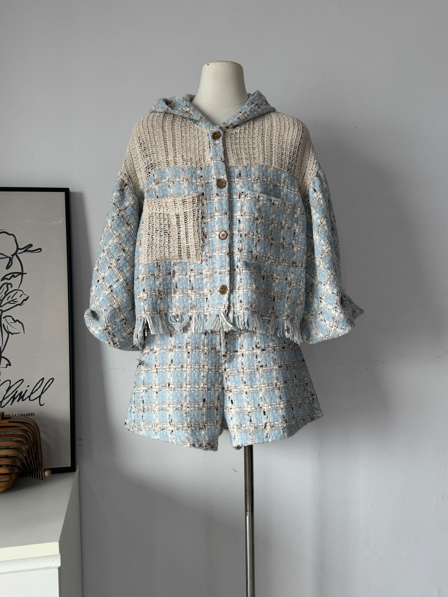Korean-style tweed cropped jacket + casual shorts
