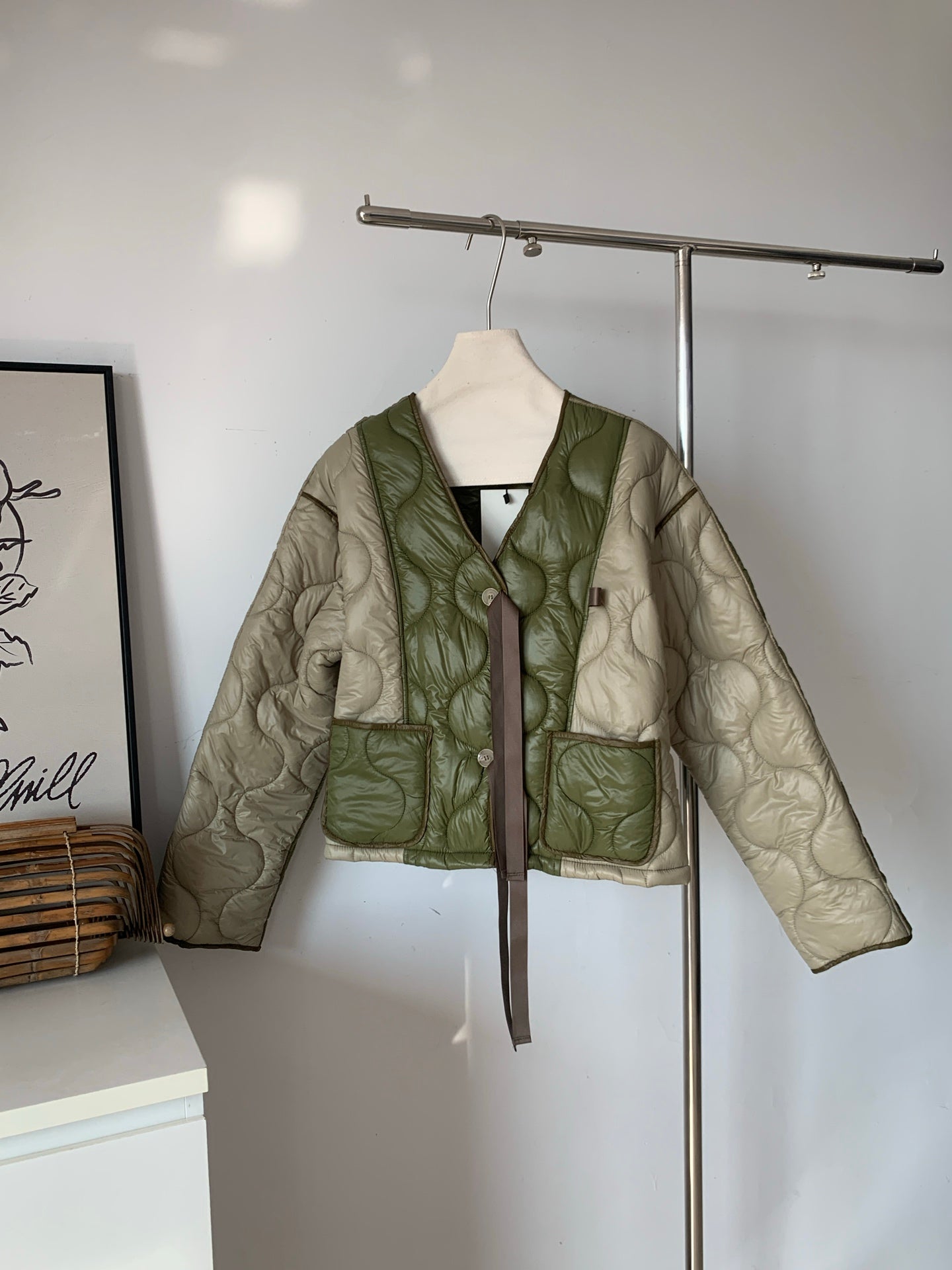 Ladies Color-Block Quilted V-neck Jacket