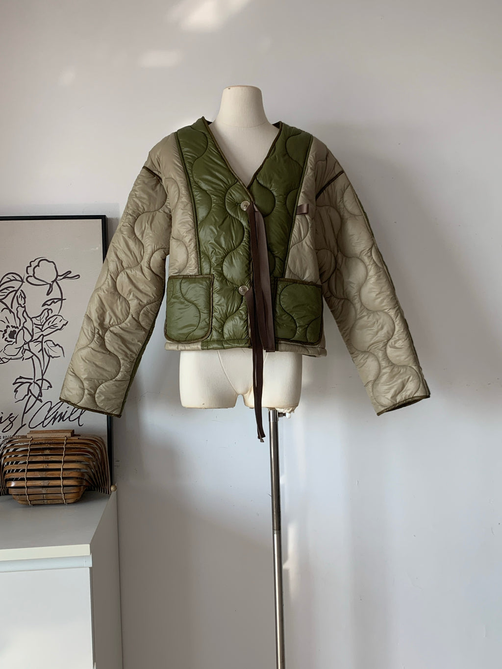 Ladies Color-Block Quilted V-neck Jacket