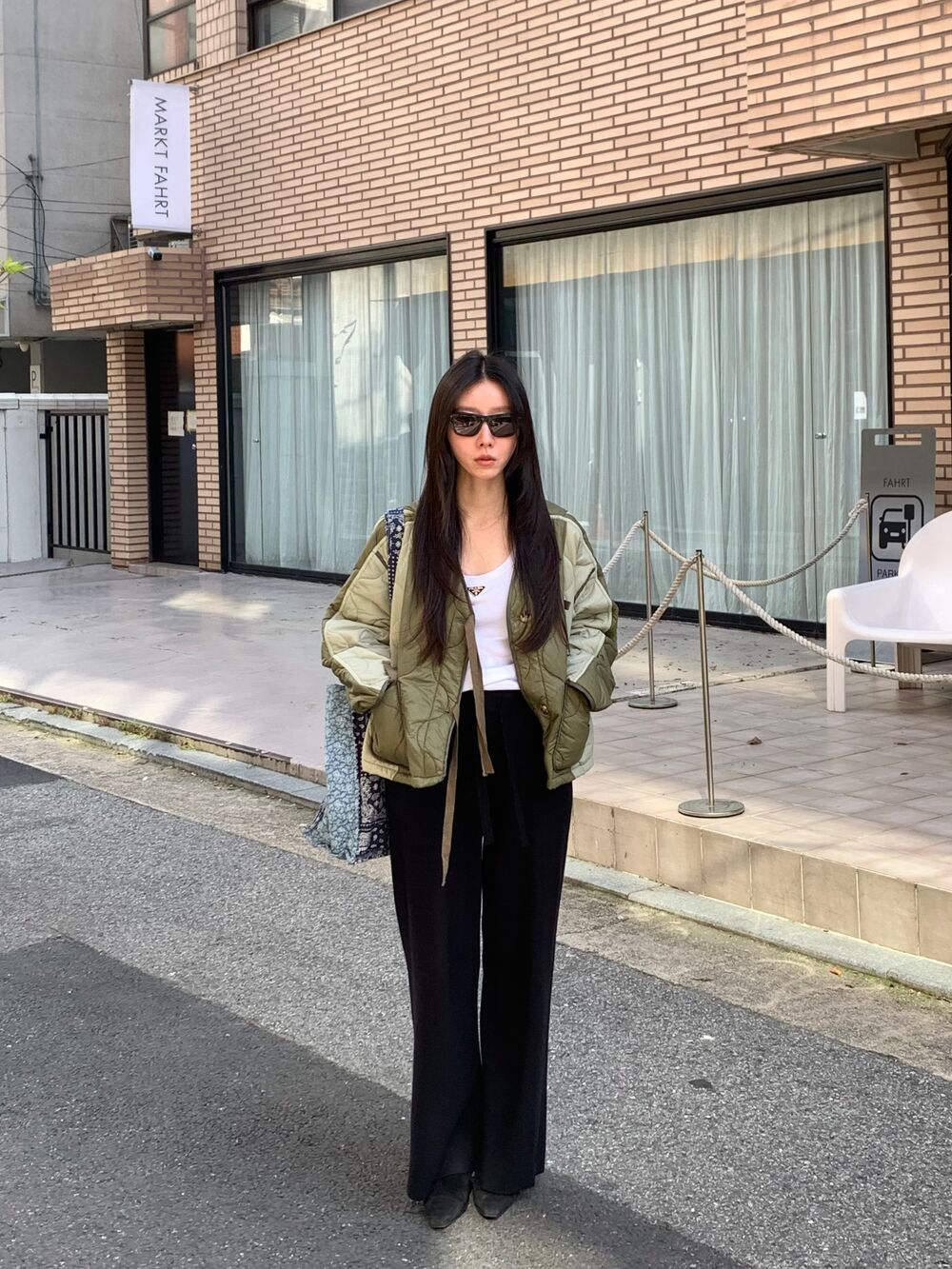 Ladies Color-Block Quilted V-neck Jacket