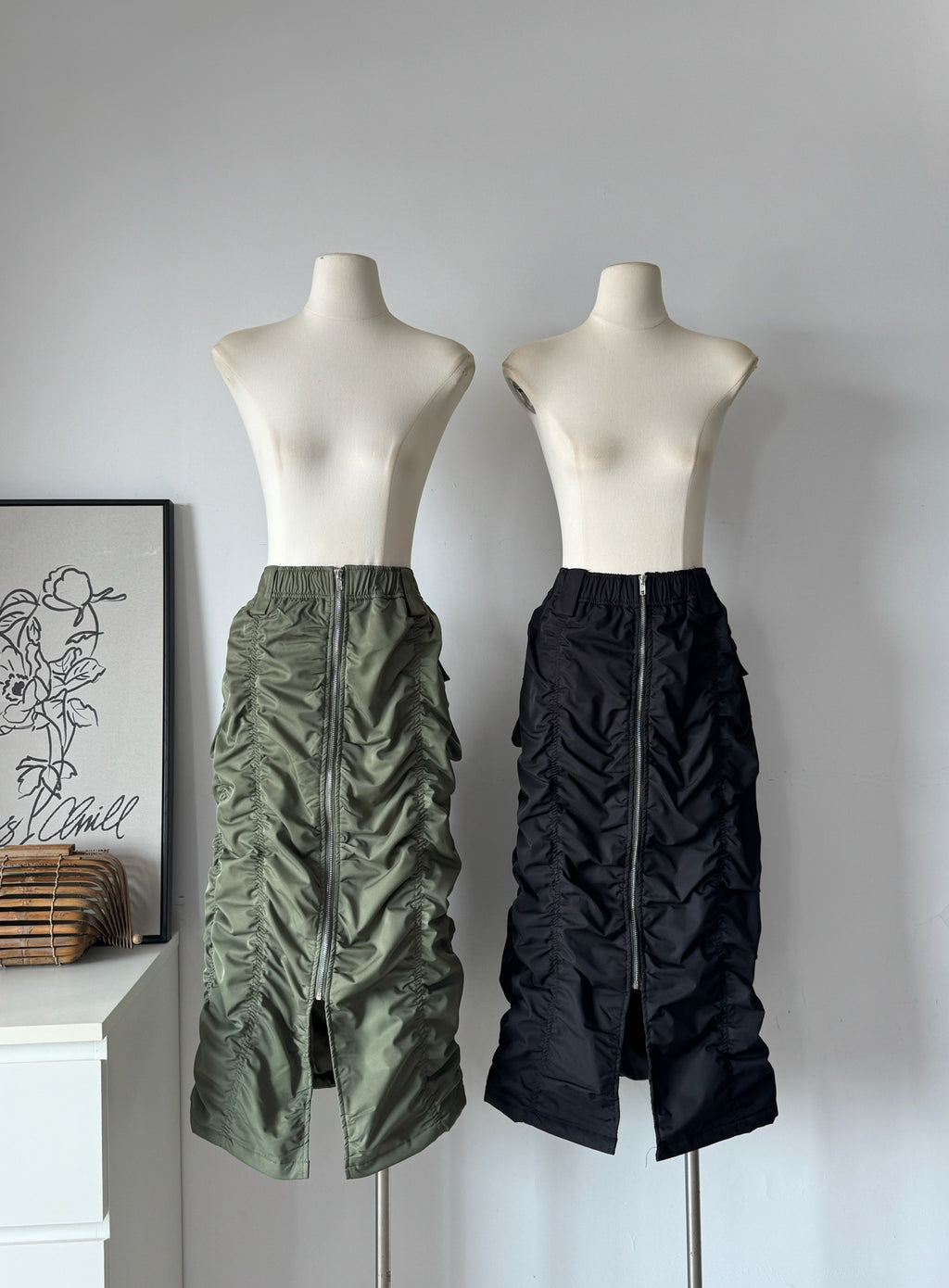 Women's Black/Olive Green Pleated Cargo Long Skirt