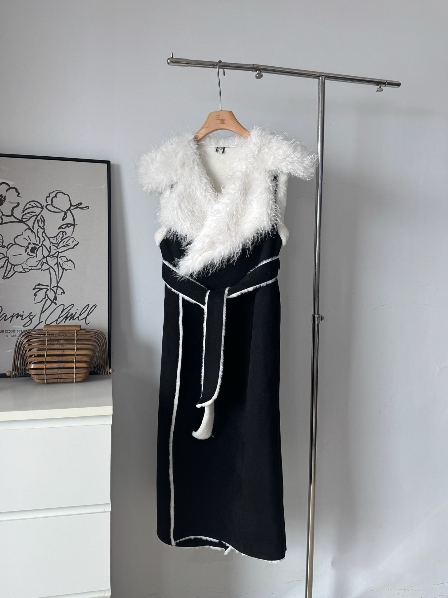 Ladies Faux Fur Collar Contrast Color Belted Sleeveless Suede Long Coat