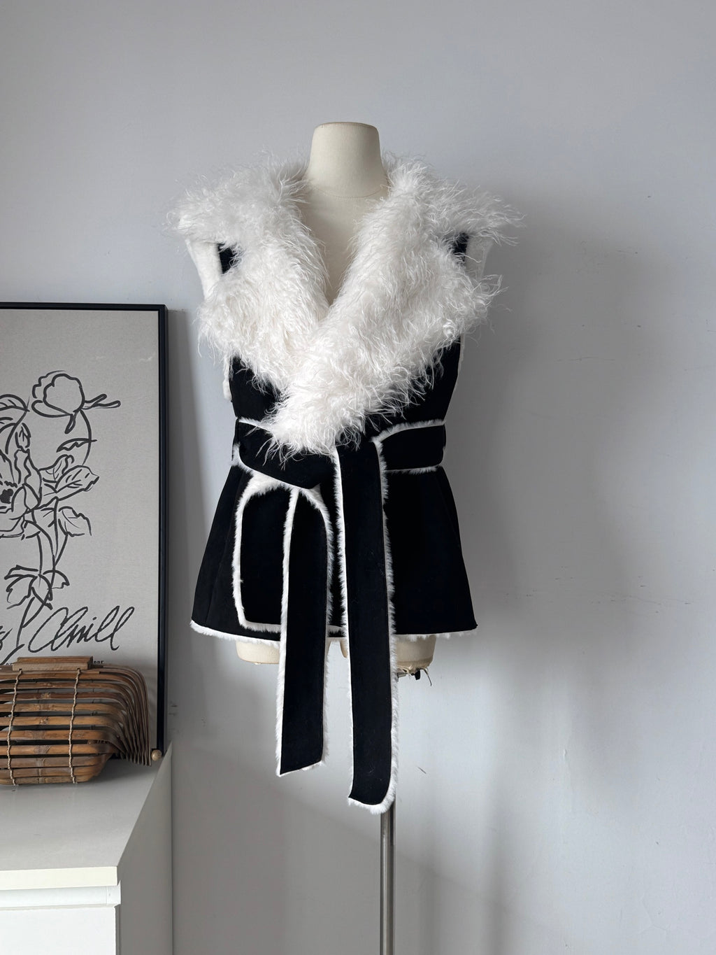 Ladies Faux Fur Collar Color-Blocking Belted Short Sleeveless Vest