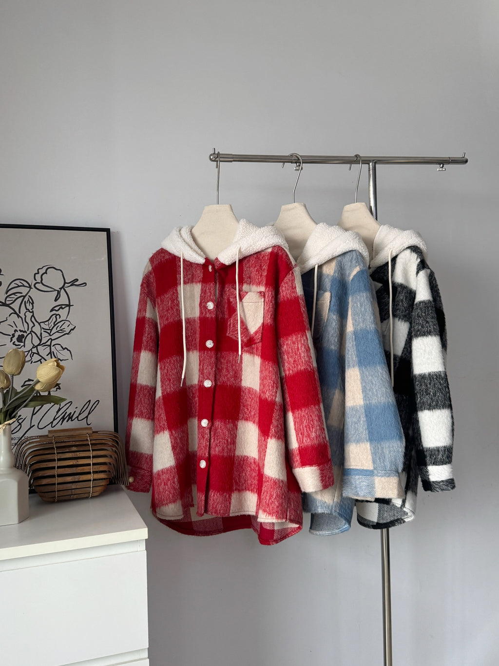 Ladies Plaid Pattern Sherpa Lined Hooded Long-Sleeve Coat