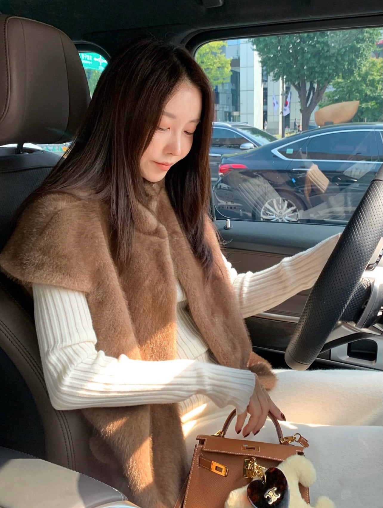 Ladies Faux Fur Sleeveless Vest