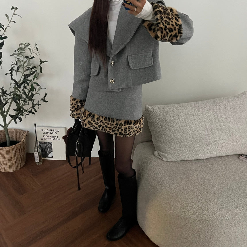 Ladies Gray Wool Blend Sailor Collar & Leopard Faux Fur Trim Set