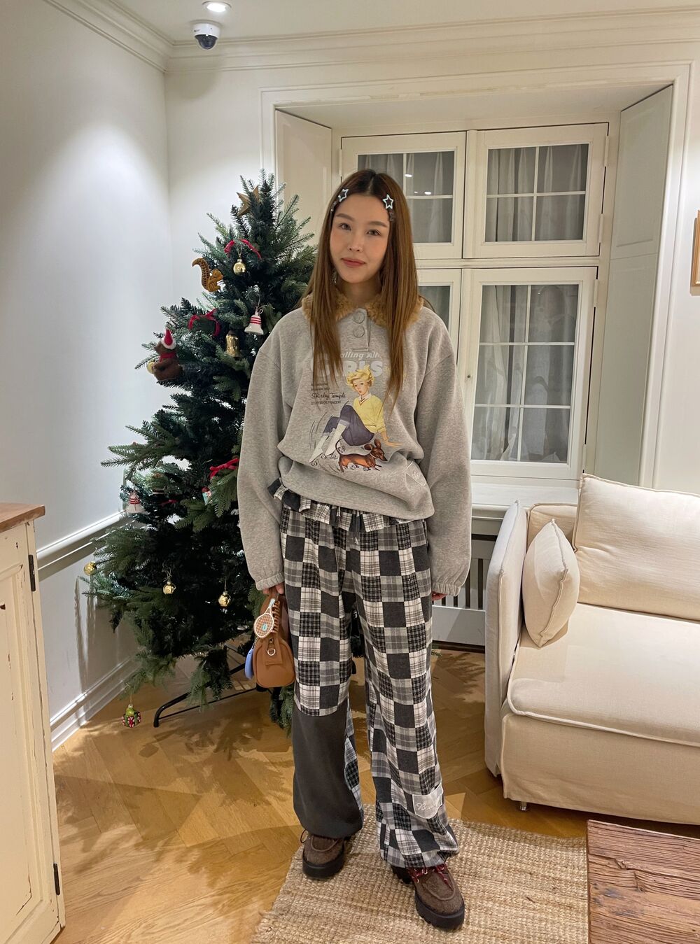 Ladies Faux Fur Collar Retro Print Oversized Pullover