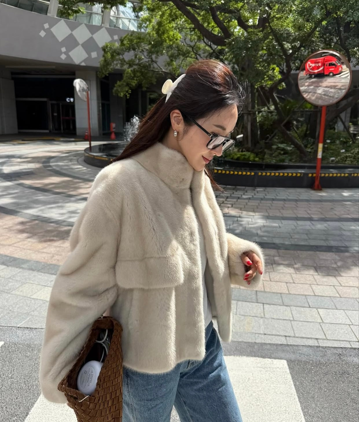 Ladies Faux Fur Stand-Collar Oversized Jacket