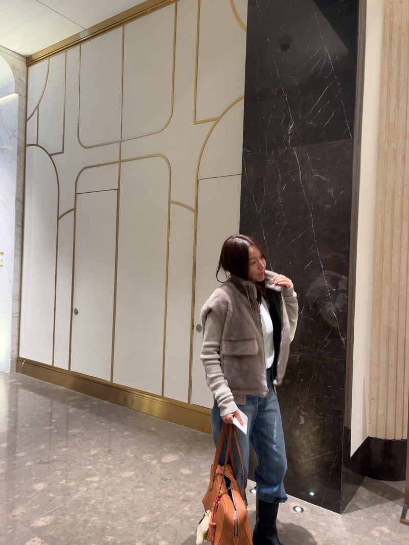 Women's Reversible Faux Fur Gilet (2-in-1 Mocha Brown + Olive Green)