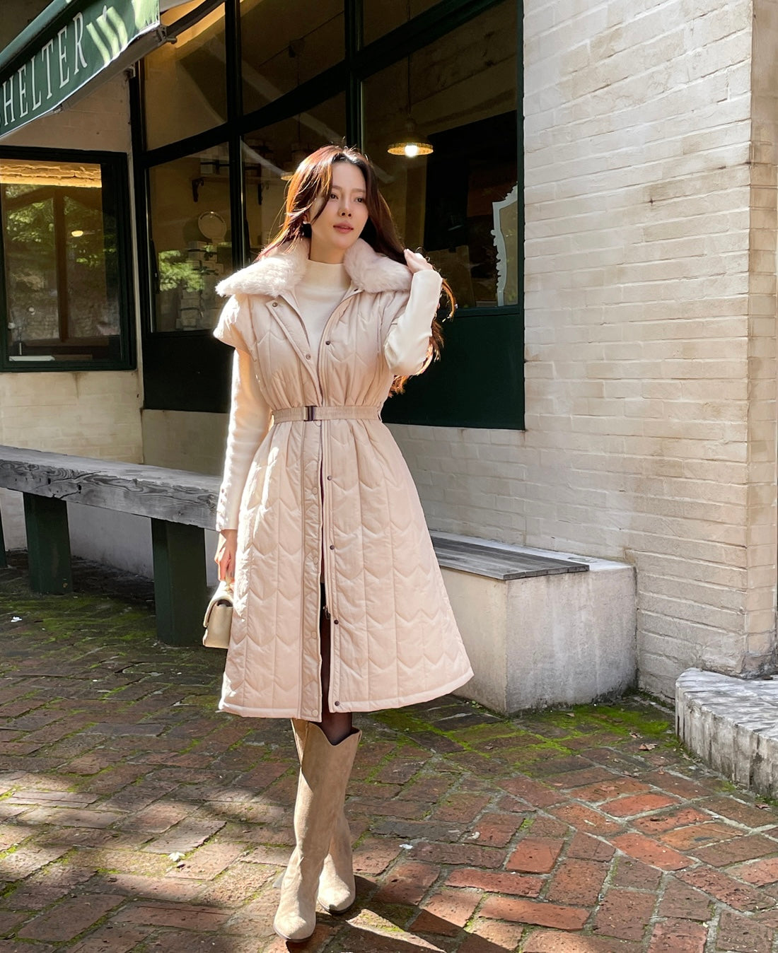 Women's Diamond Quilted Padded Sleeveless Midi Dress with Removable Faux Fur Collar