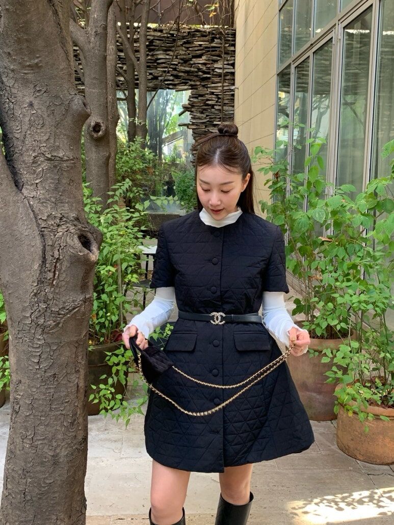 Women's Diamond Quilted Short Sleeve Mini Dress with Belt