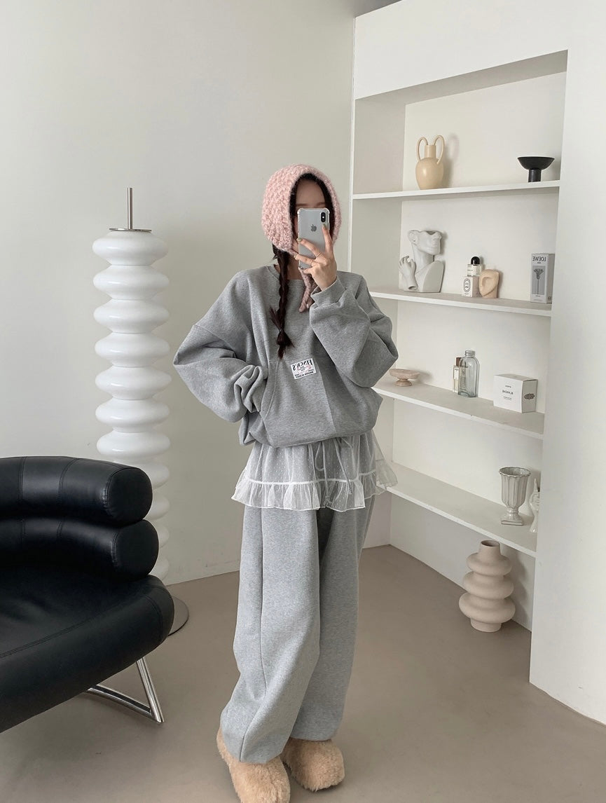 Women's Brushed Fleece Sweatshirt Set with Ruffled Mesh Trim