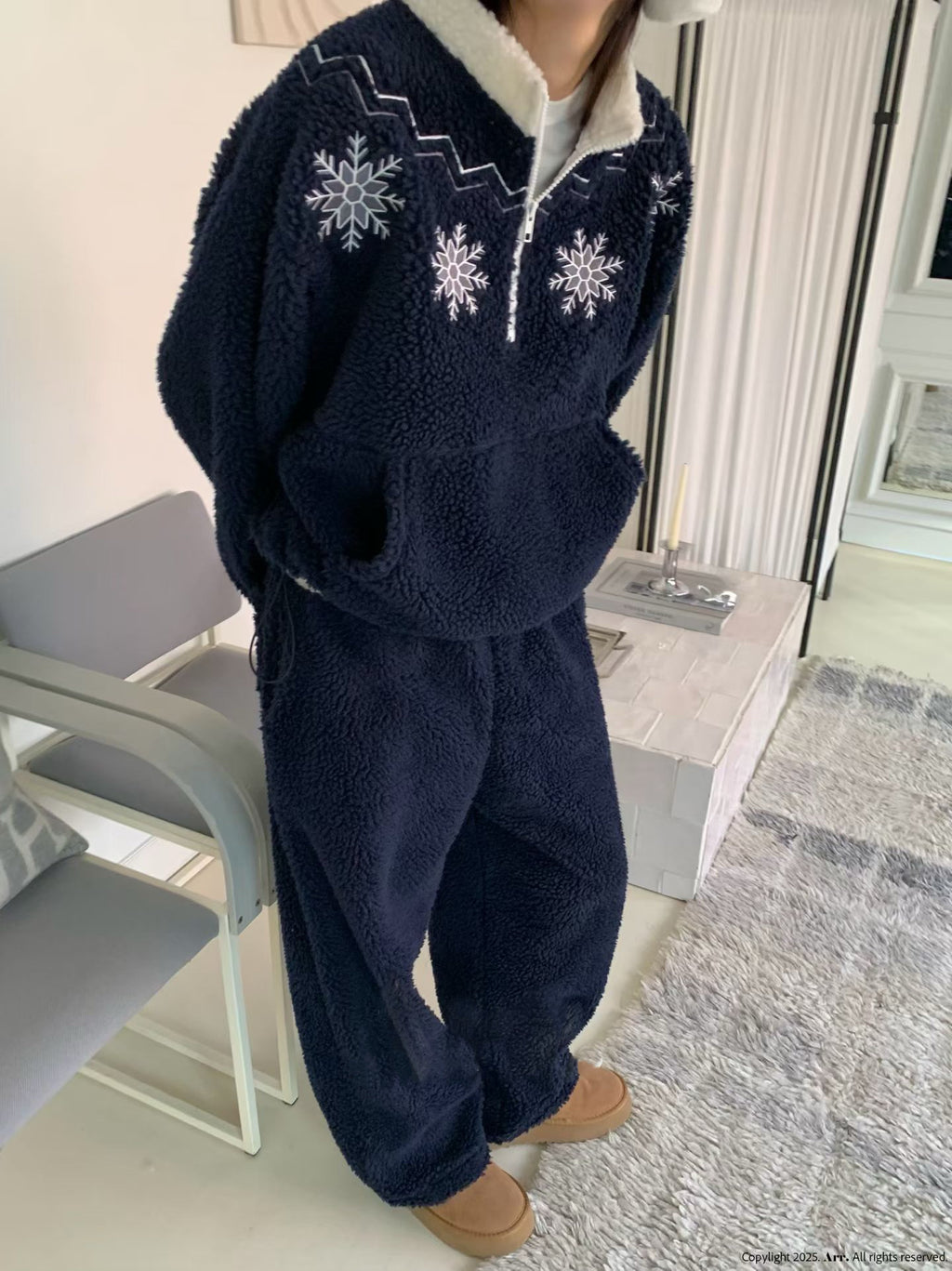 Women's Snowflake Embroidered Fleece Loungewear Set
