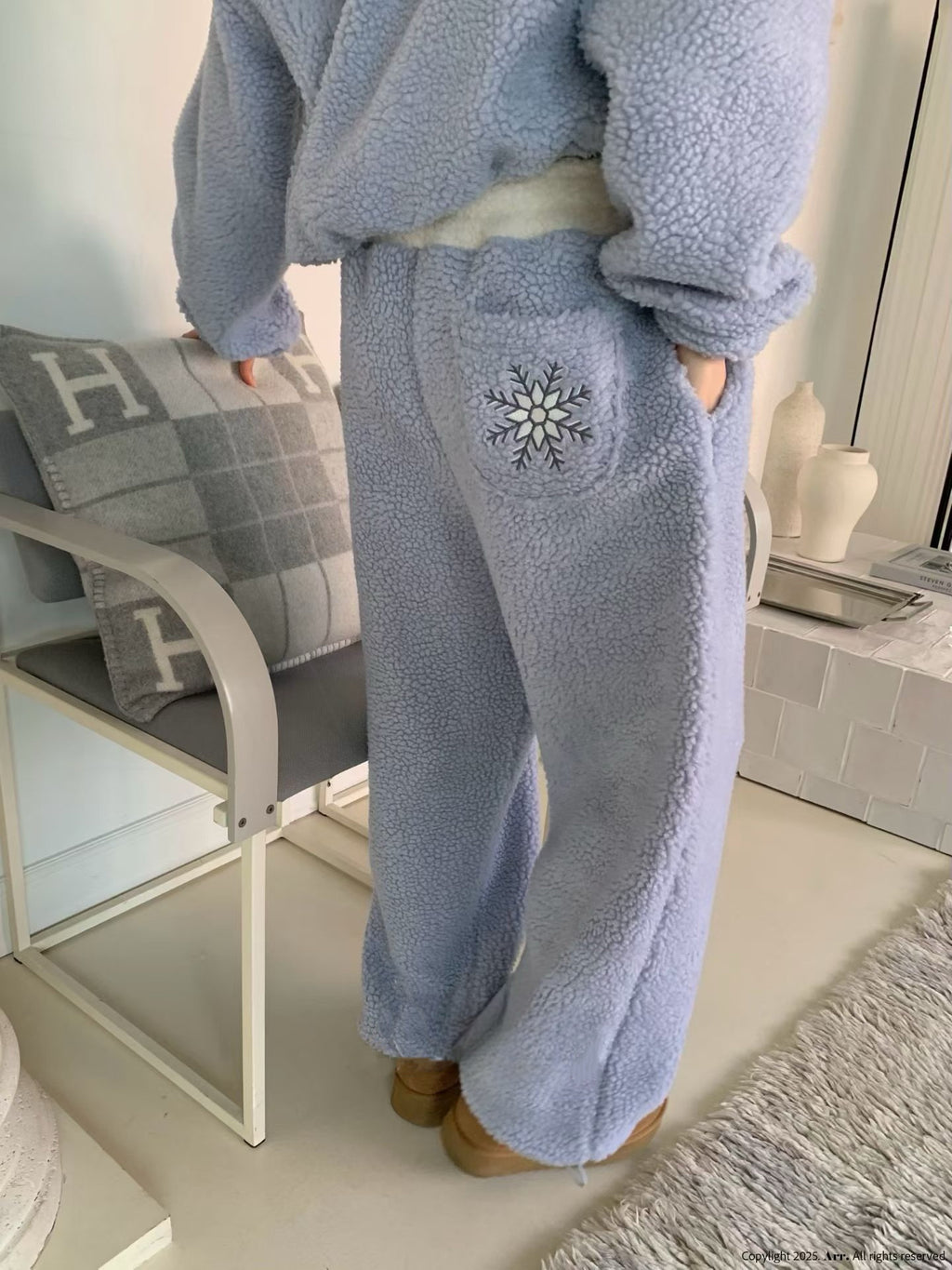 Women's Snowflake Embroidered Fleece Loungewear Set