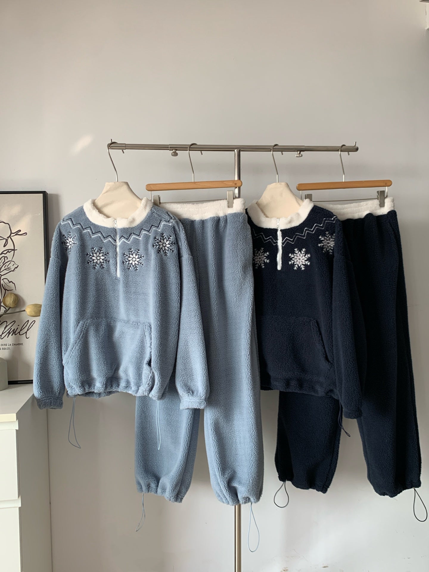 Women's Snowflake Embroidered Fleece Loungewear Set