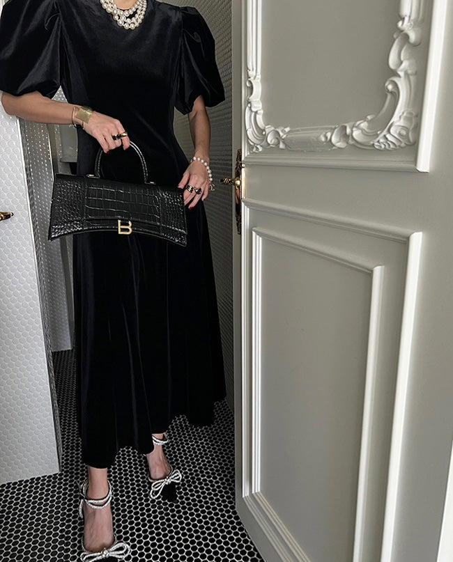 Women's Black Velvet Puff Sleeve Midi Dress