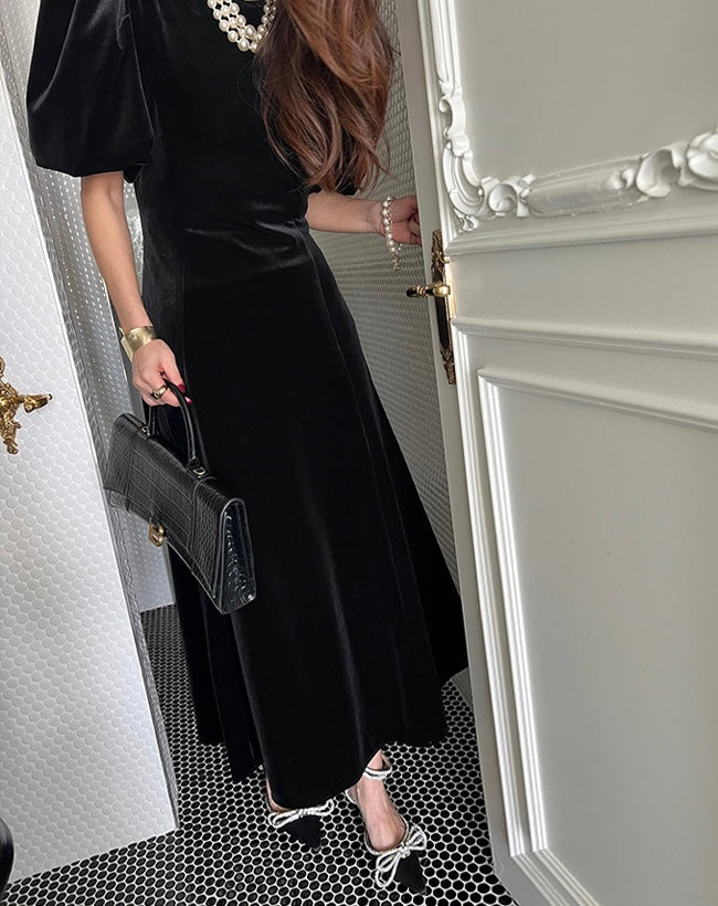Women's Black Velvet Puff Sleeve Midi Dress