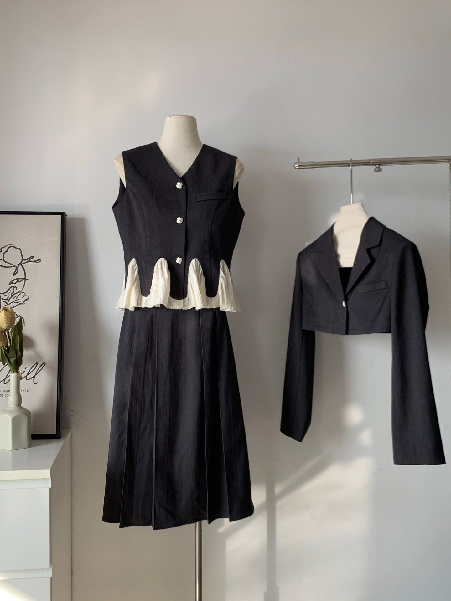 Women's Deconstructed Ruffle Trim Blazer Three-Piece Set